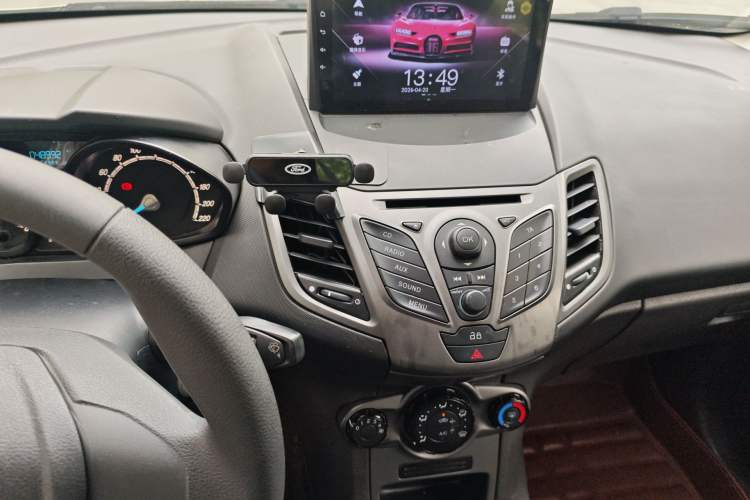 Used Ford Fiesta 2013 Sedan 1.5L Manual Fashion Edition
