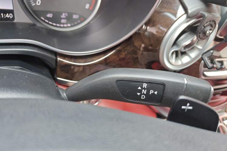 Used Mercedes-Benz Vito 2018 2.0T Business Version China VI Emission Standard