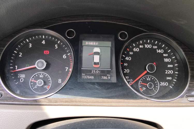 Used Volkswagen Magotan 2013 2.0 TSI Ultimate Model Instrument Cluster