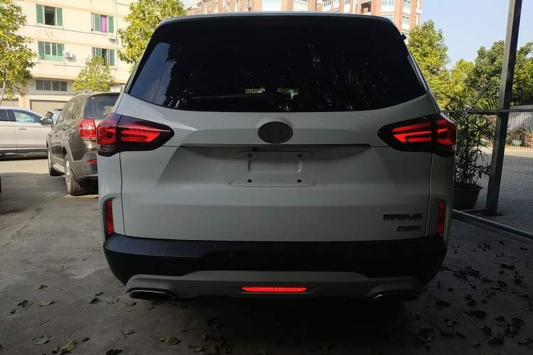 Used SAIC MAXUS D90 2017 2.0T Automatic Two-Wheel Drive - Uranus