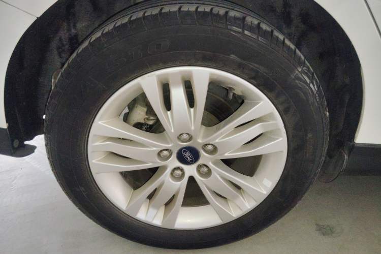 Used Ford Focus 2012 Sedan 1.6L Manual Comfort Model