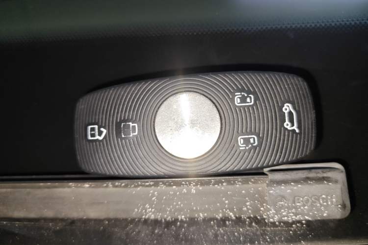 Used Roewe iMAX8 2023 400TGI Comfort Edition