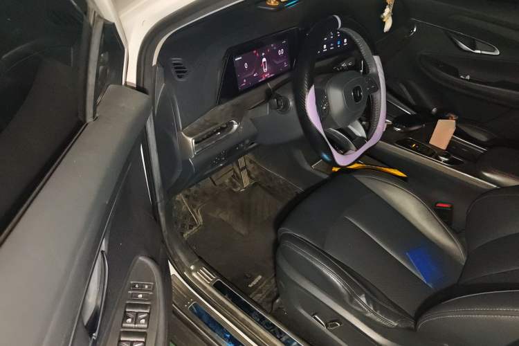 Used CHANGAN UNI-T 2020 1.5T Prestige Version
