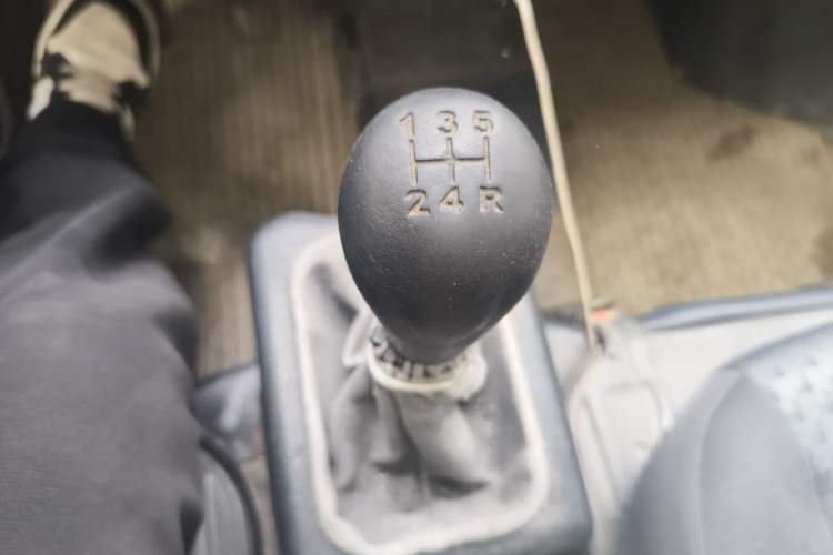Used Wuling Zhiguang 2015 1.2L Practical LS-I Model Gear Lever