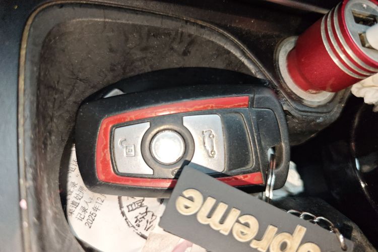 Used BMW 5 Series 2011 523Li Leading Model
