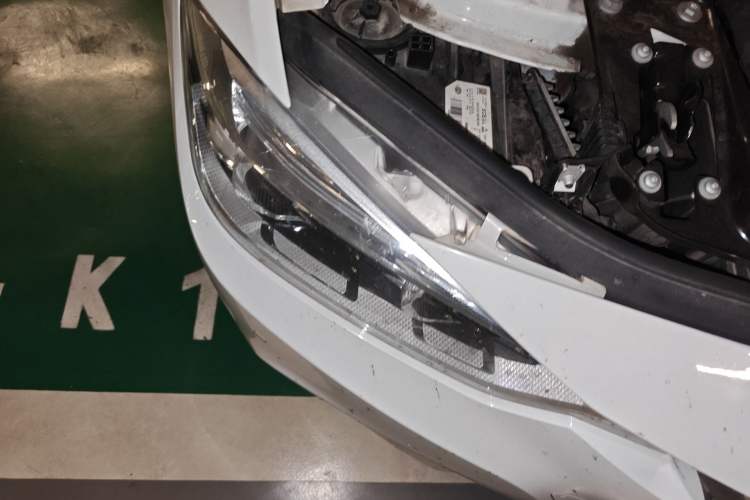 Used BMW 3 Series 2019 320Li M Sport Package Right Front Headlight