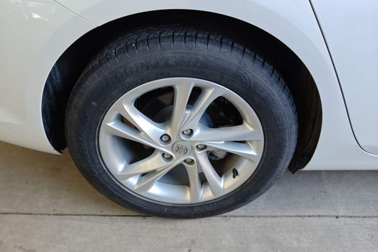 Used Buick Regal 2024 25T Deluxe Edition