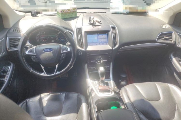 Used Ford Edge 2016 EcoBoost 245 Four-Wheel Drive Titanium 7-Seater Center Console