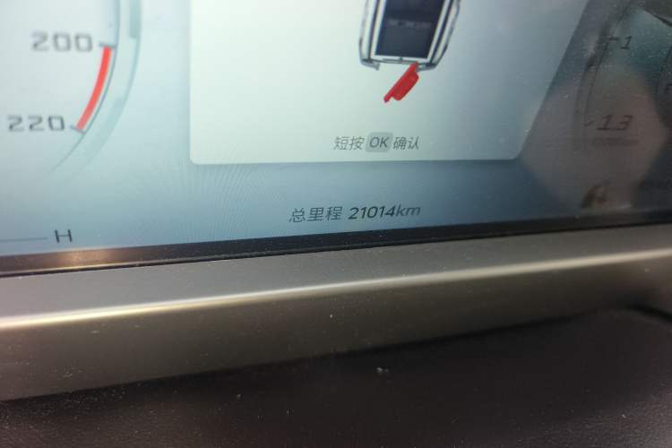 Used JETOUR Traveler 2023 2.0T All-Wheel Drive CrossPRO+ Odometer Close Up