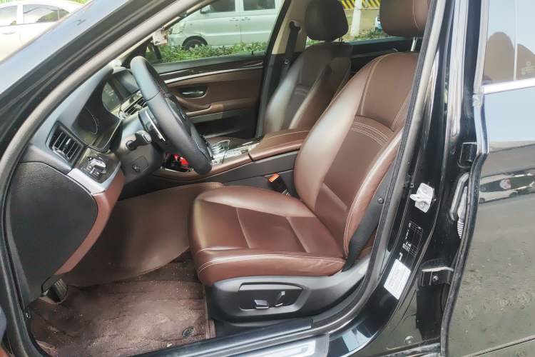 Used BMW 5 Series 2017 525Li Luxury Design Package
