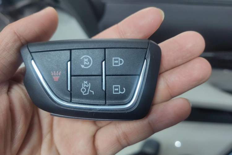 Used Cadillac CT5 2025 28T Track Performance Edition + Peak Track Optional Package Vehicle Key