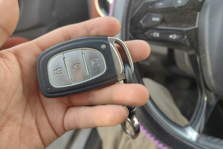 Used HYOSOW S3 2016 S3L 1.5L Manual Prestige Edition Vehicle Key