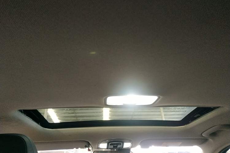 Used Hyundai Elantra 2023 1.5L CVT LUX Prestige Edition
