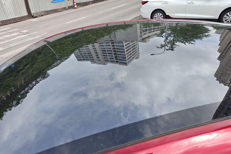 Used Tesla Model Y 2025 Rear-Wheel-Drive Version Roof