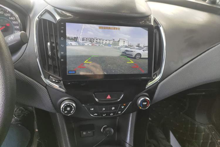 Used Chevrolet Cruze 2018 320 Automatic Pioneer Sunroof Edition