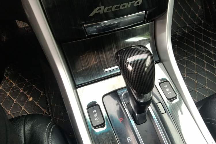 Used Honda Accord 2015 2.0L LXS Elite Edition Gear Lever