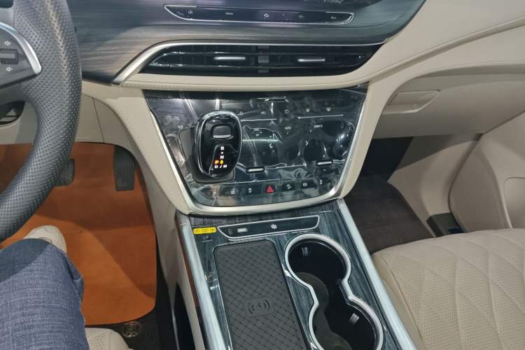 Used Buick GL8 2023 ES Lu Zun Comfort Model