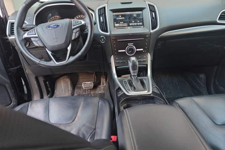 Used Ford Edge 2016 EcoBoost 245 Four-Wheel Drive Titanium 7-Seater
