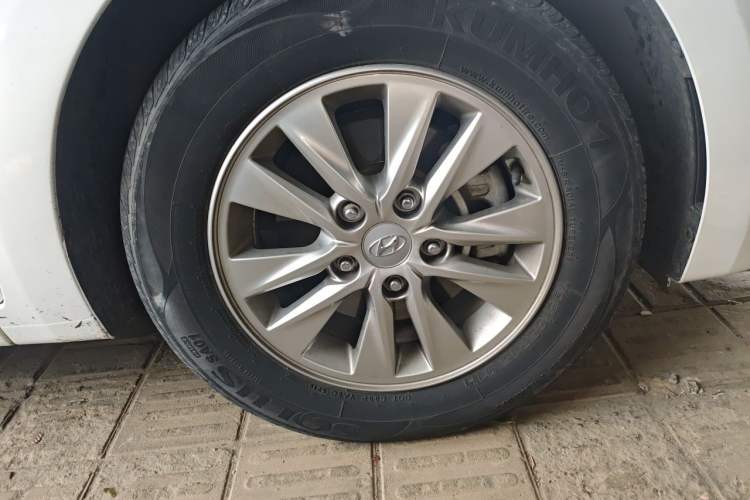 Used Hyundai Celesta 2020 1.6L Automatic GL Enjoyable Edition