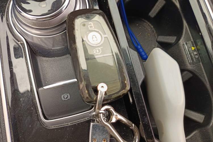 Used Ford Edge 2021 PLUS EcoBoost 245 Two-Wheel-Drive Titanium 7-Seater
