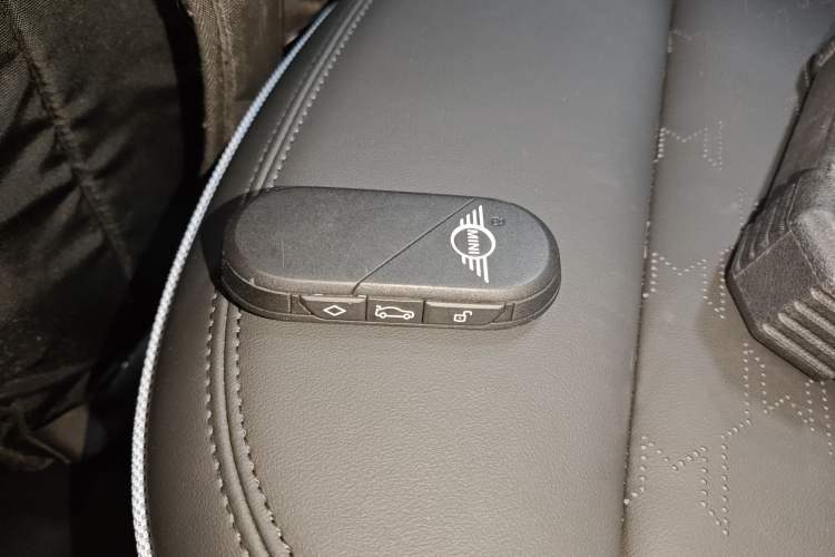 Used MINI Electric MINI COOPER 2024 452km COOPER SE Artist
