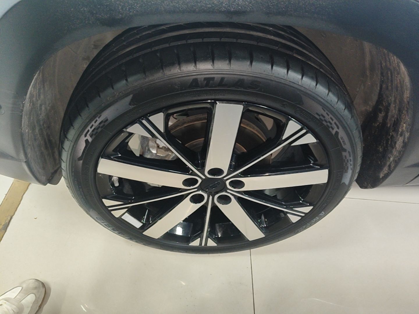 Geely Auto icon 2023 1.5TD Chocolate Luxe Edition — снимка 10