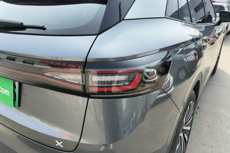 Used Volkswagen ID.4 X 2022 Pure Long-Range Version Exterior 3