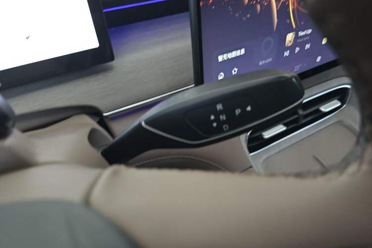 Used Chery Fengyun T8 2025 1.5T 130km Deluxe Version 5 Seats