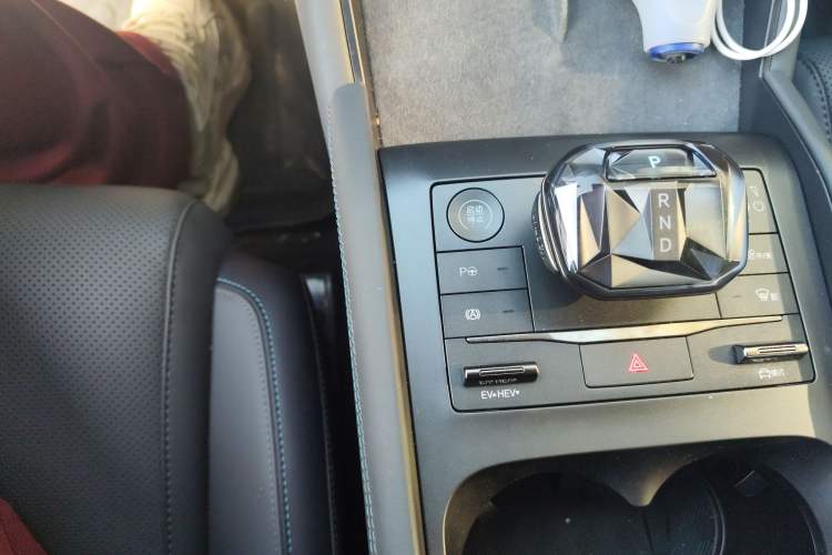 Used BYD Qin L 2025 DM-i Smart Drive 120KM Superior Model