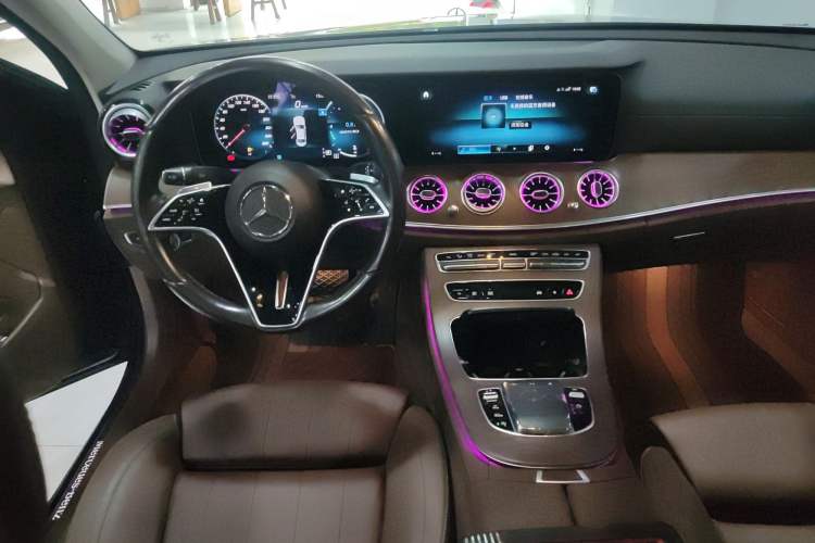 Used Mercedes-Benz E-Class 2022 Second Facelift E 300 L Fashion Edition
