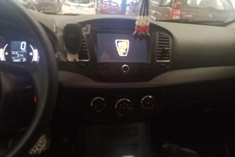 Used Roewe 350 2014 1.5L Automatic Xunda Edition
