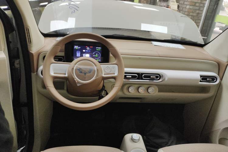 Used Wuling Hongguang MINIEV 2024 3rd Generation 215km Youth Edition
