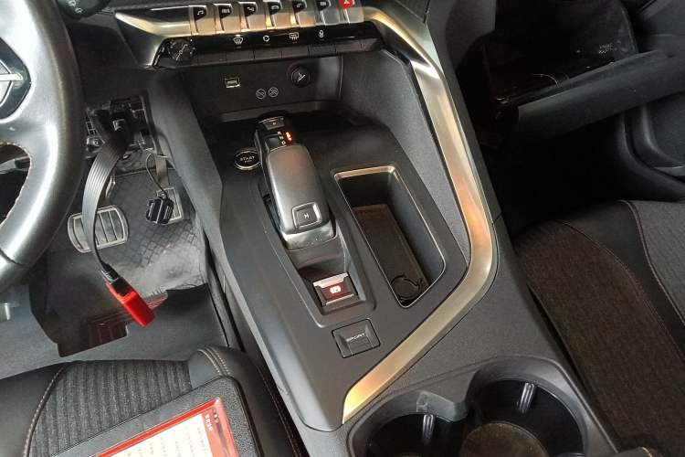 Used Peugeot 5008 2017 380THP 7-Seater Elite Edition