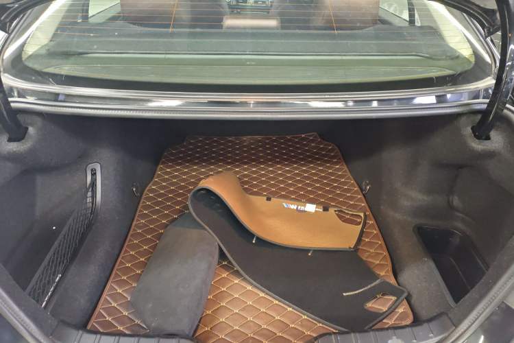 Used BMW 5 Series 2017 525Li Leading Model