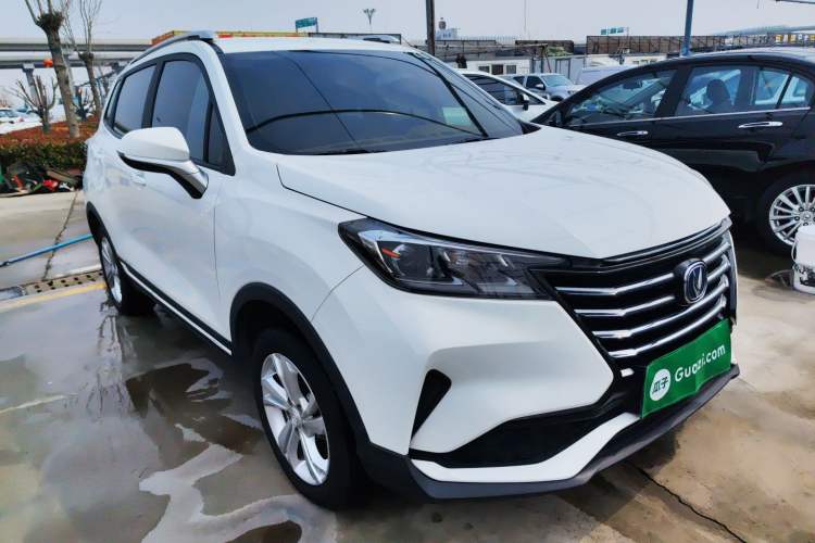 Used CHANGAN CS15 2019 1.5L Automatic Comfort Edition China VI Standard Front Right 45 Deg