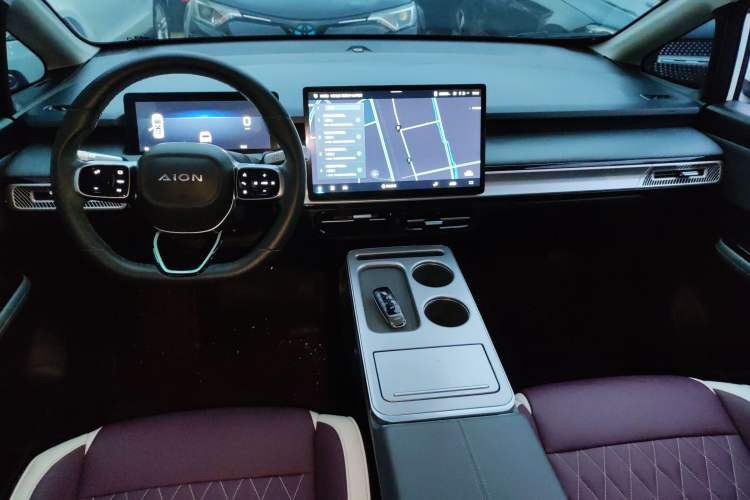 Used AION Y 2023 Younger
