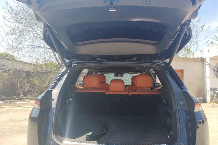 Used Li Auto L7 2023 Pro Model Trunk