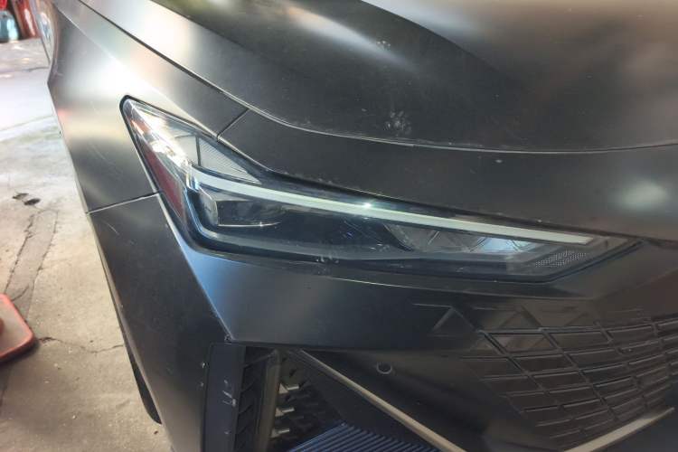 Used CHANGAN UNI-V 2022 1.5T Prestige Version Right Front Headlight