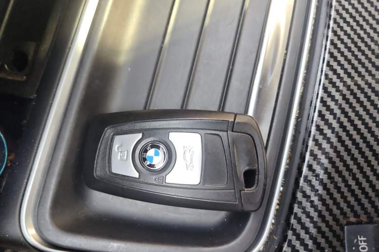 Used BMW 3 Series 2014 320Li Fashion Model