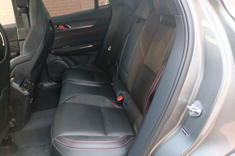 Used Lynk & Co 05 2020 2.0TD Four-Wheel Drive HypeHalo
