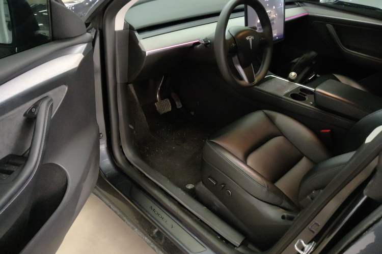 Used Tesla Model Y 2024 Rear-Wheel-Drive Version
