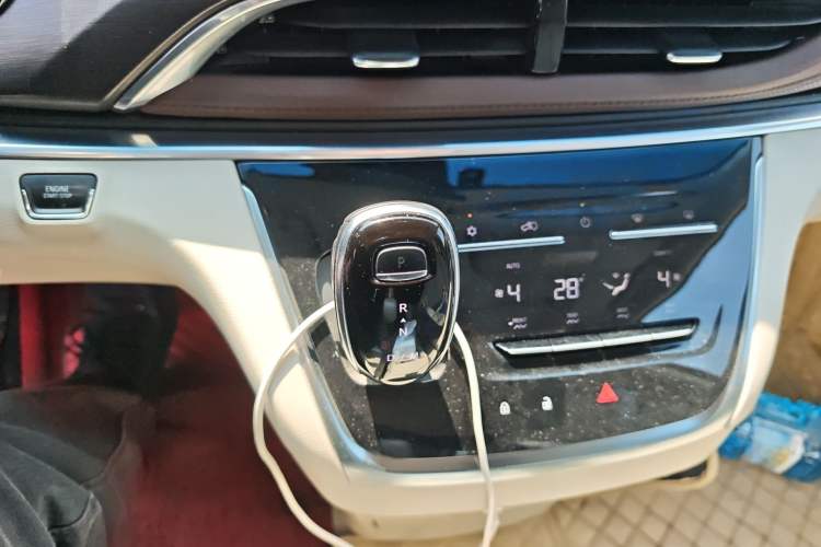 Used Buick GL8 2020 Land Business Class 652T Luxury Model Gear Lever