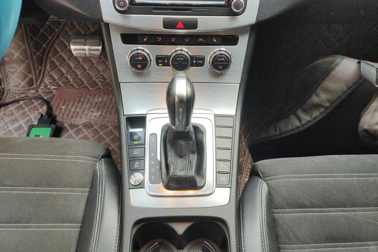 Used Volkswagen FAW-Volkswagen CC 2016 1.8TSI Luxury Model
