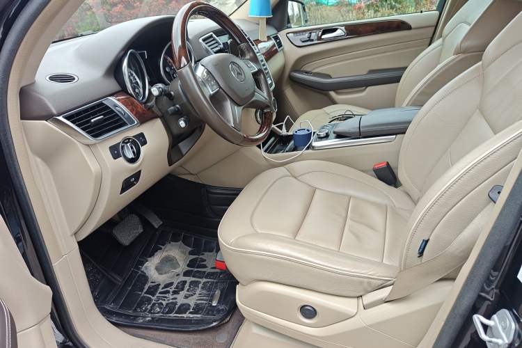 Used Mercedes-Benz M-Class 2014 ML 400 4MATIC Luxury Model
