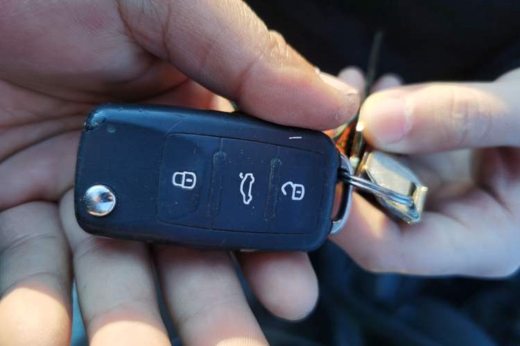 Used Volkswagen Sagitar 2017 1.6L Automatic Comfort Model Vehicle Key