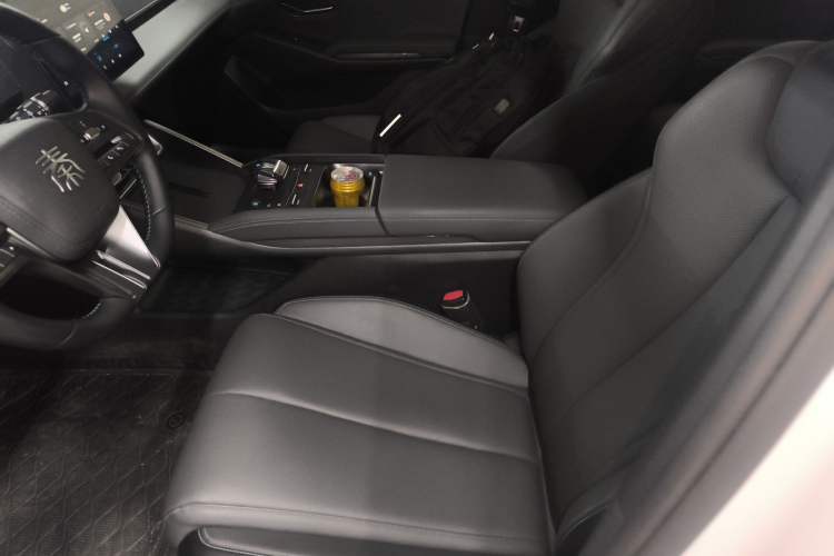 Used BYD Qin L 2024 DM-i 80KM Leading Model
