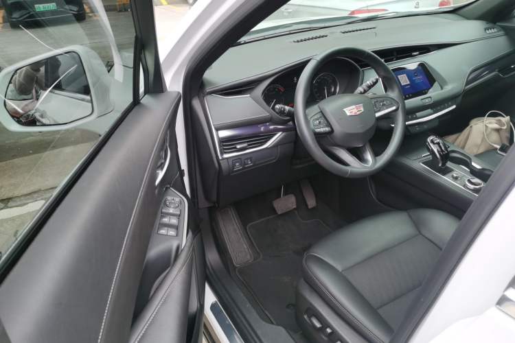 Used Cadillac XT4 2022 28T Two-Wheel Drive Fashion Edition
