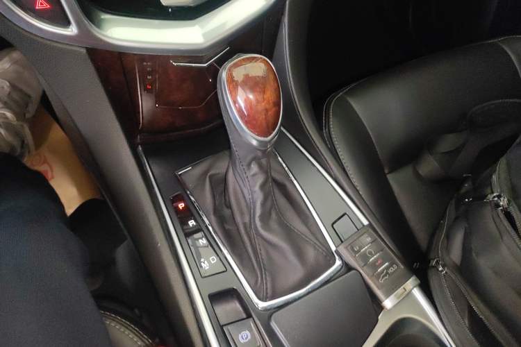 Used Cadillac SRX 2014 3.0L Elite Model
