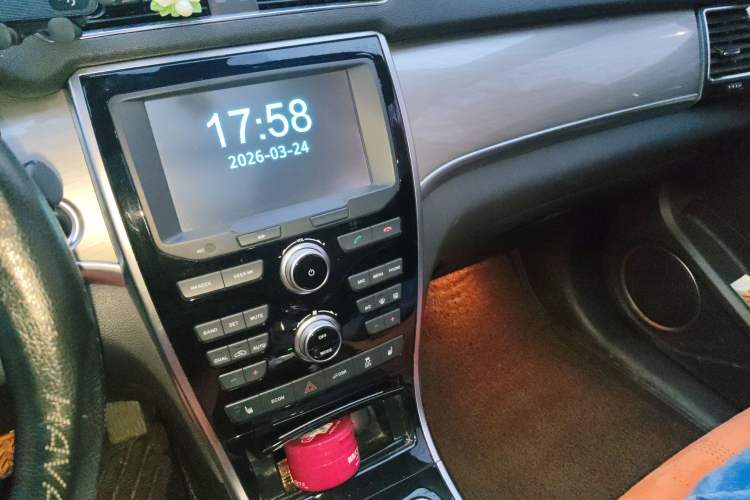 Used Haval H2 2018 Red-Label 1.5T Dual-Clutch Two-Wheel-Drive Luxury Model