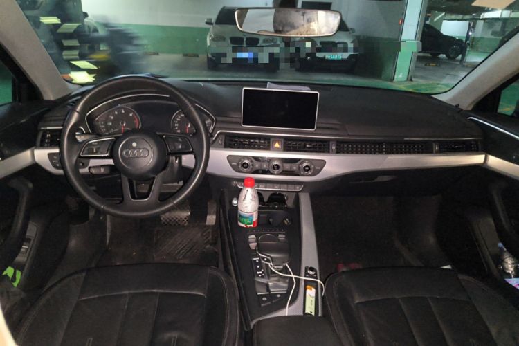 Used Audi A4L 2017 Plus 40 TFSI Fashion Model Center Console